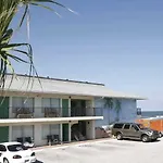 Sunny Shore Resort