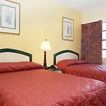 Econo Lodge Inn And Suites Fort Lauderdale