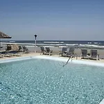 Sunny Shore Resort