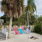 One Bedroom Paradise Cove Unit 2