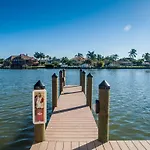 Kings Crown Apartment Naples Florida