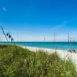 Kings Crown Apartment Naples Florida