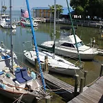 Magnuson Hotel Marina Cove
