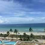 Design Suites Hollywood Beach Resort