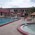 Regal Grand Lakeside Inn