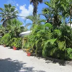 Anchor Inn And Cottages