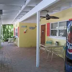 Anchor Inn And Cottages