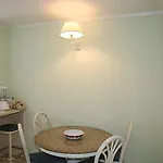 Traders Inn Beach Club