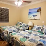House 3 Min From Beach