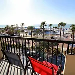 Seaside Inn & Suites