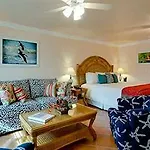 Tropic Isle At Anna Maria Island Inn