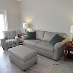 Castnetter Beach Two Bedroom Apartment, 5