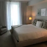 Beach Walk Resort De Lux Apartment
