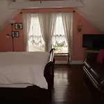The Londoner Bed & Breakfast