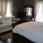 The Londoner Bed & Breakfast