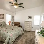 5211 Avenida Pescadora