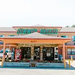 Summer Breeze Motel