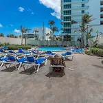 Two Bed Beach Condo At Sian Miami