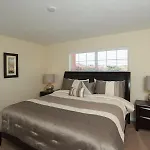 Gorgeous 4 Bed 3 Bath Town Home 5 Miles From Disney