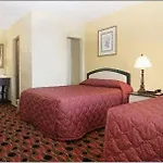 Econo Lodge Inn And Suites Fort Lauderdale
