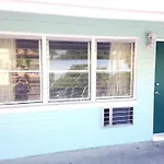 Hawaii Motel
