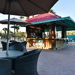 Ramada Maingate West