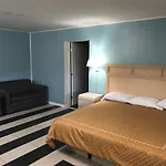 Apollo Inn - Cocoa