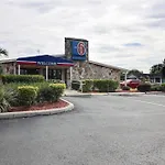 Motel 6 Palm Bay