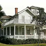 August Seven Inn