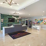 Hawthorn Suites By Wyndham Kissimmee Gateway