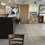 Super 8 by Wyndham Clearwater/US Hwy 19 N