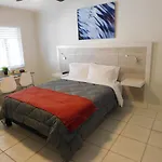 Costa Este Deerfield Beach