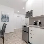 Newly Renovated 1 Bedroom Apt Designer Unit # 3