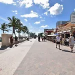 Chic 1 Bedroom W Parking Space & Walk To The Beach #6