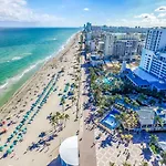 Trendy 1Br W Parking Space & Walk To The Beach #8