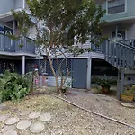 Oaks Landing 4