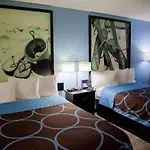 Opulent Oasis Motel Crestview