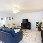 Bonita Beach 3719