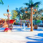 Festival Resort 349