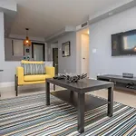 Cozy 1 Bedroom Apartment Close To The Beach