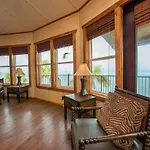 Black\'S Island Bungalow #4