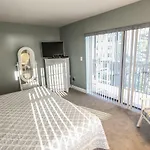 Island Winds 303 Condo