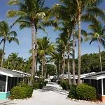 Waterside Inn On The Beach