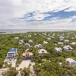 528 - Coral Cottage