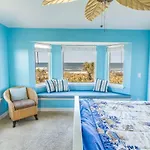 Harmony Beach House, Sleeps 11, 3 Bedrooms, Beach Front