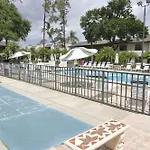 Lago Vista Resort