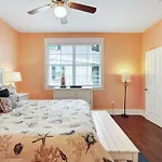 Barefoot Cottages #B26