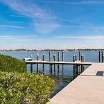 Coquina Moorings Two Bedroom Apartment, 102