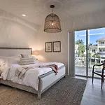 Luxury Island Oasis With Pool And Dock, 1 Mi To Beach!