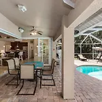 Luxury Home, Hot Tub, Heated Pool, Tiki Bar - Villa Spain